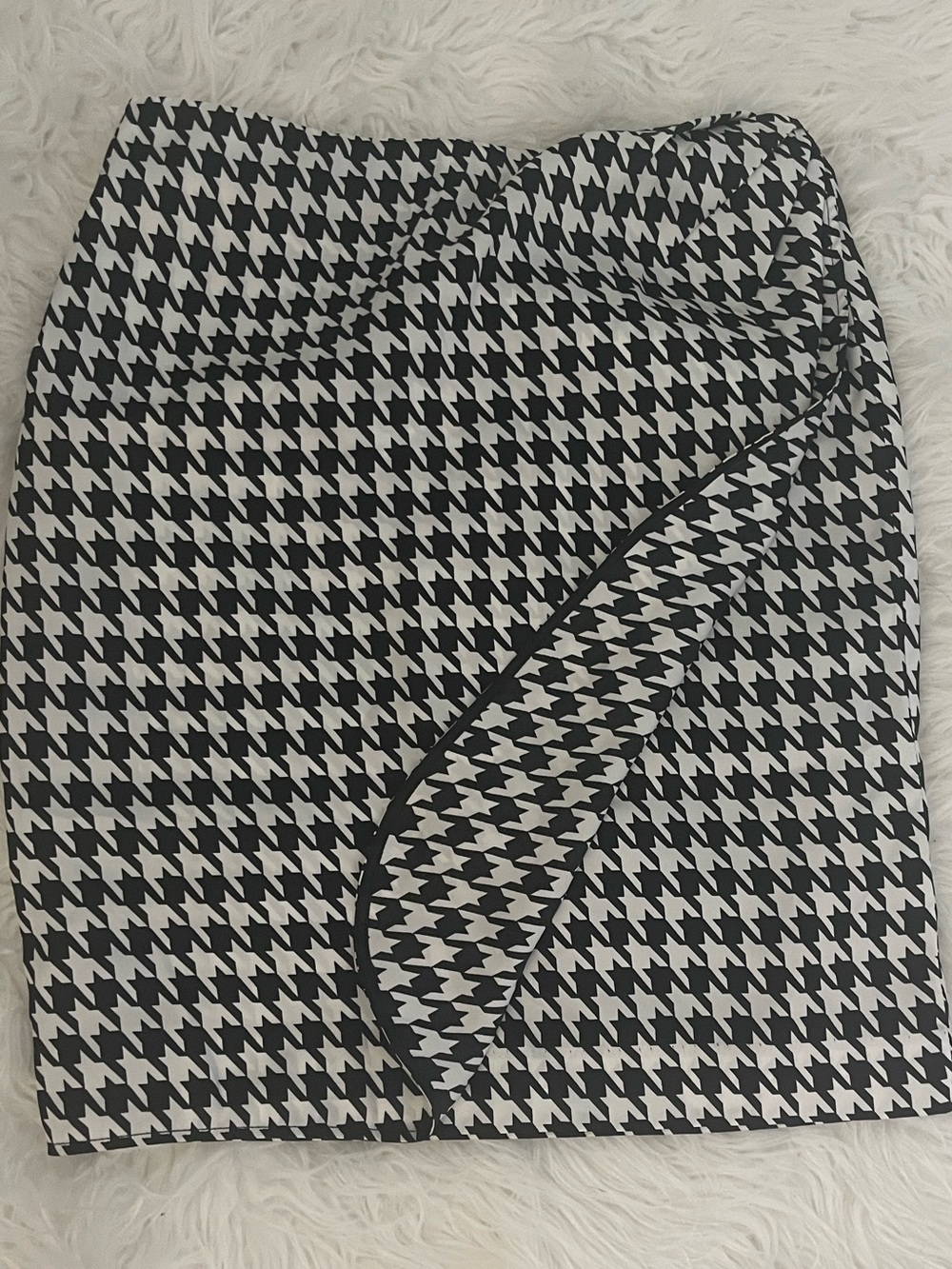 Liz Claiborne Black & White Houndstooth Pencil Skirt